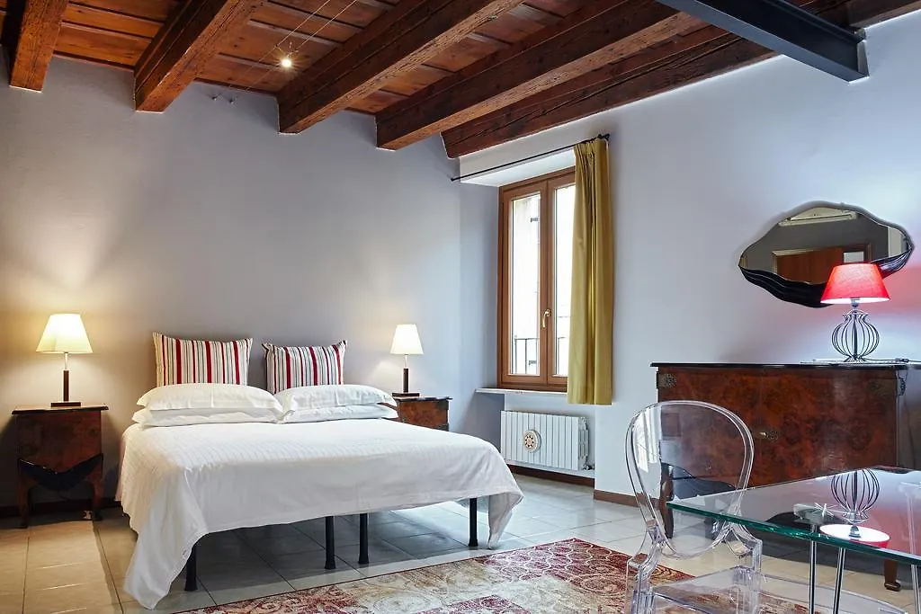 L'Ospite Appartamenti Verona Apartment