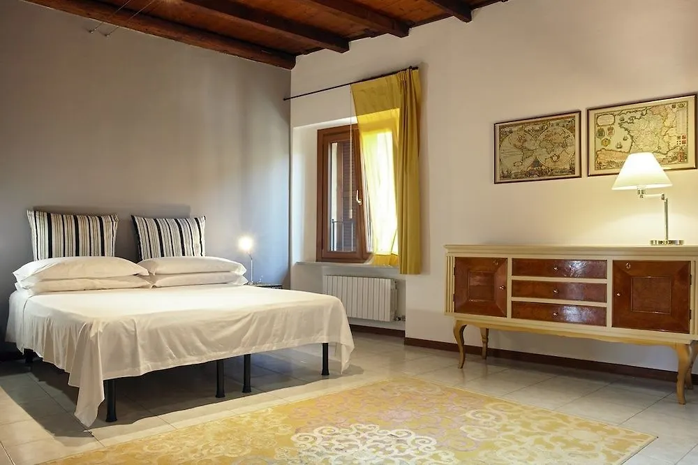 Apartment L'Ospite Appartamenti Verona